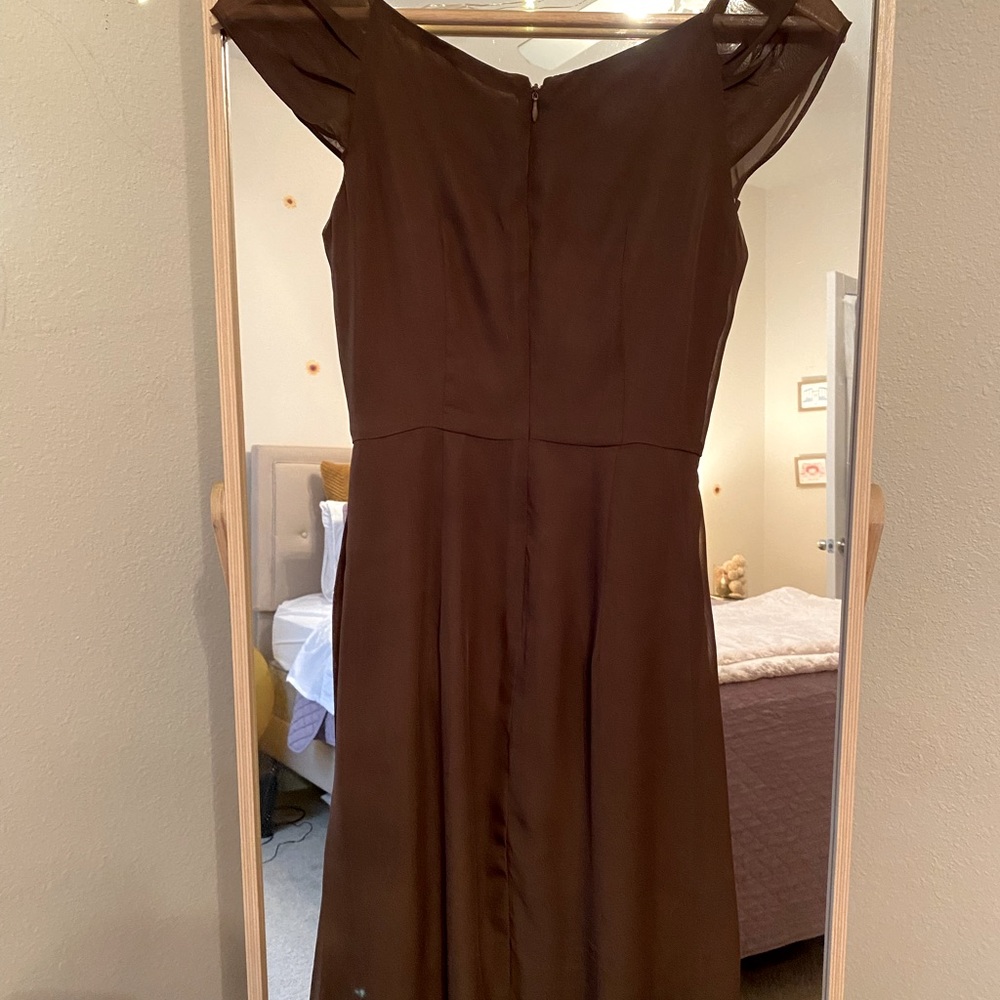 A dress I wore as a bridesmaid’s dress. Perfect for any Spring or Summer event!